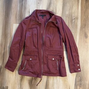 White House Black Market Burgundy Utility Jacket Size 6 Zip Front Structured